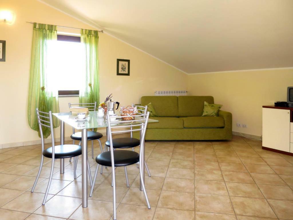Recidence L' Infinito Apartment Carbognano ภายนอก รูปภาพ